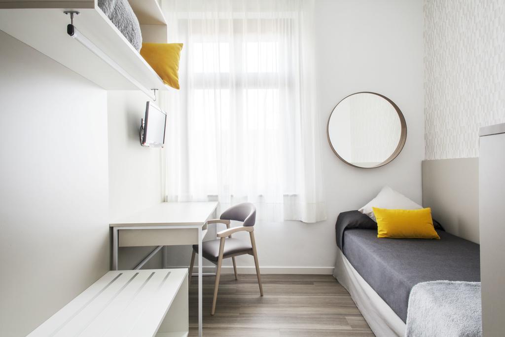 Auberge de jeunesse Residencia D'Investigadors à Barcelone Chambre photo